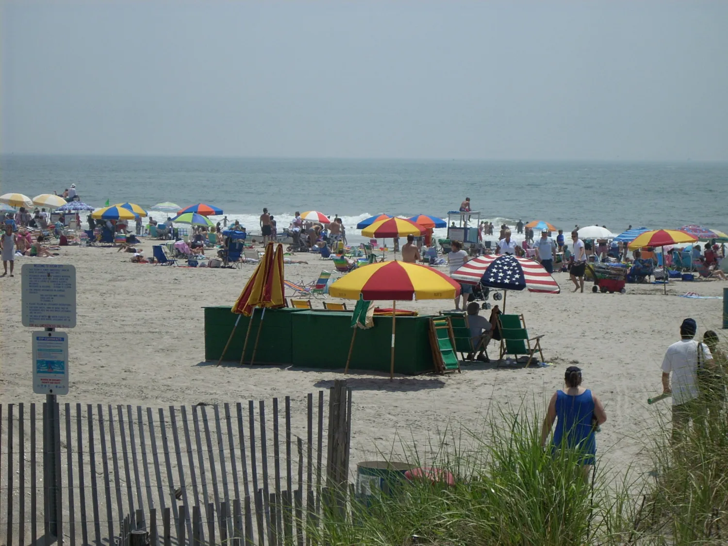 New Jersey Senator Menendez Wants Beachgoers Protected From Flying Umbrellas.