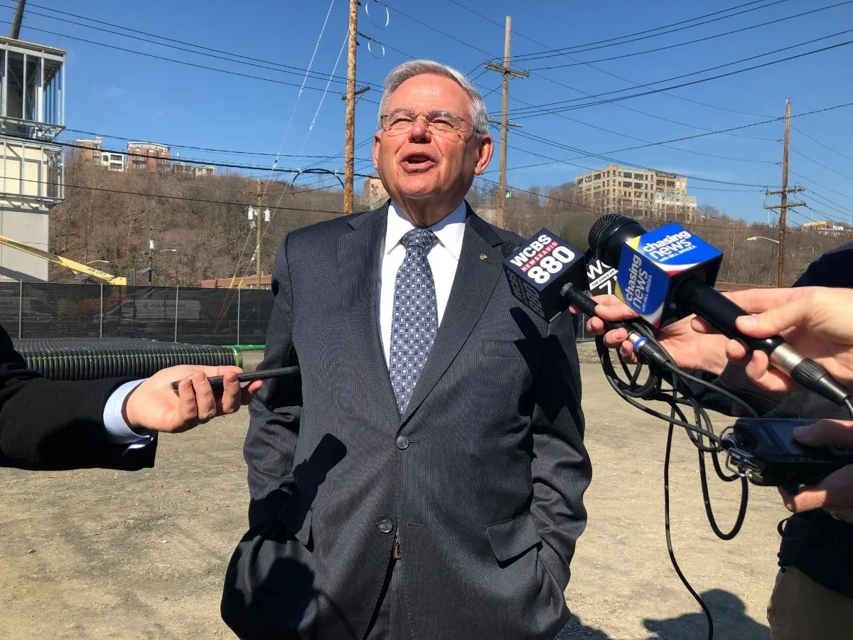 In Hoboken, Menendez Blasts Sanders, Calls Beating Trump ’Job 1’.